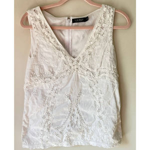 Ralph Lauren white V neck zip back eyelet sleeveless blouse sz 2